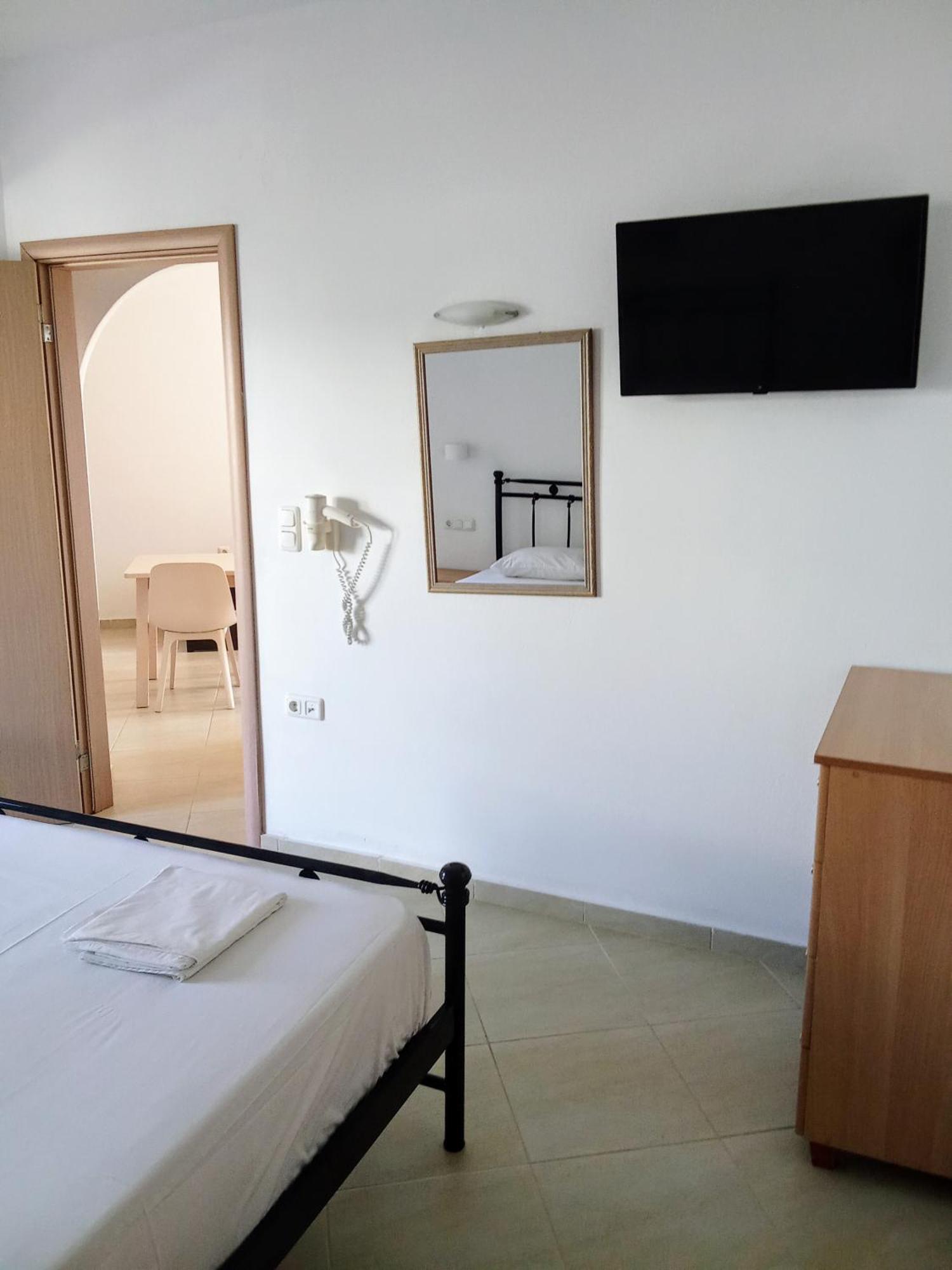 Alex Mike Apartment Agia Anna  Bagian luar foto