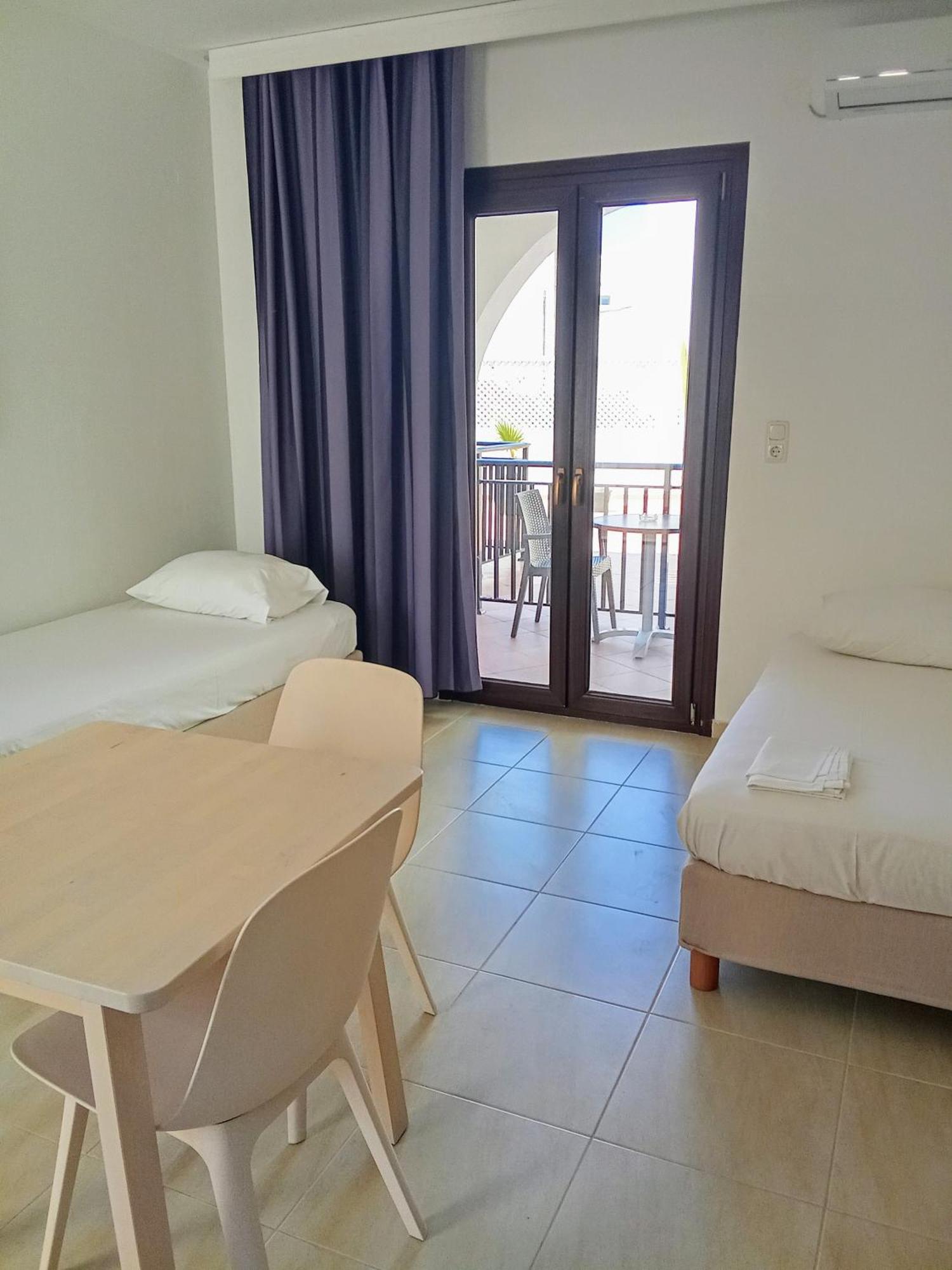 Alex Mike Apartment Agia Anna  Bagian luar foto