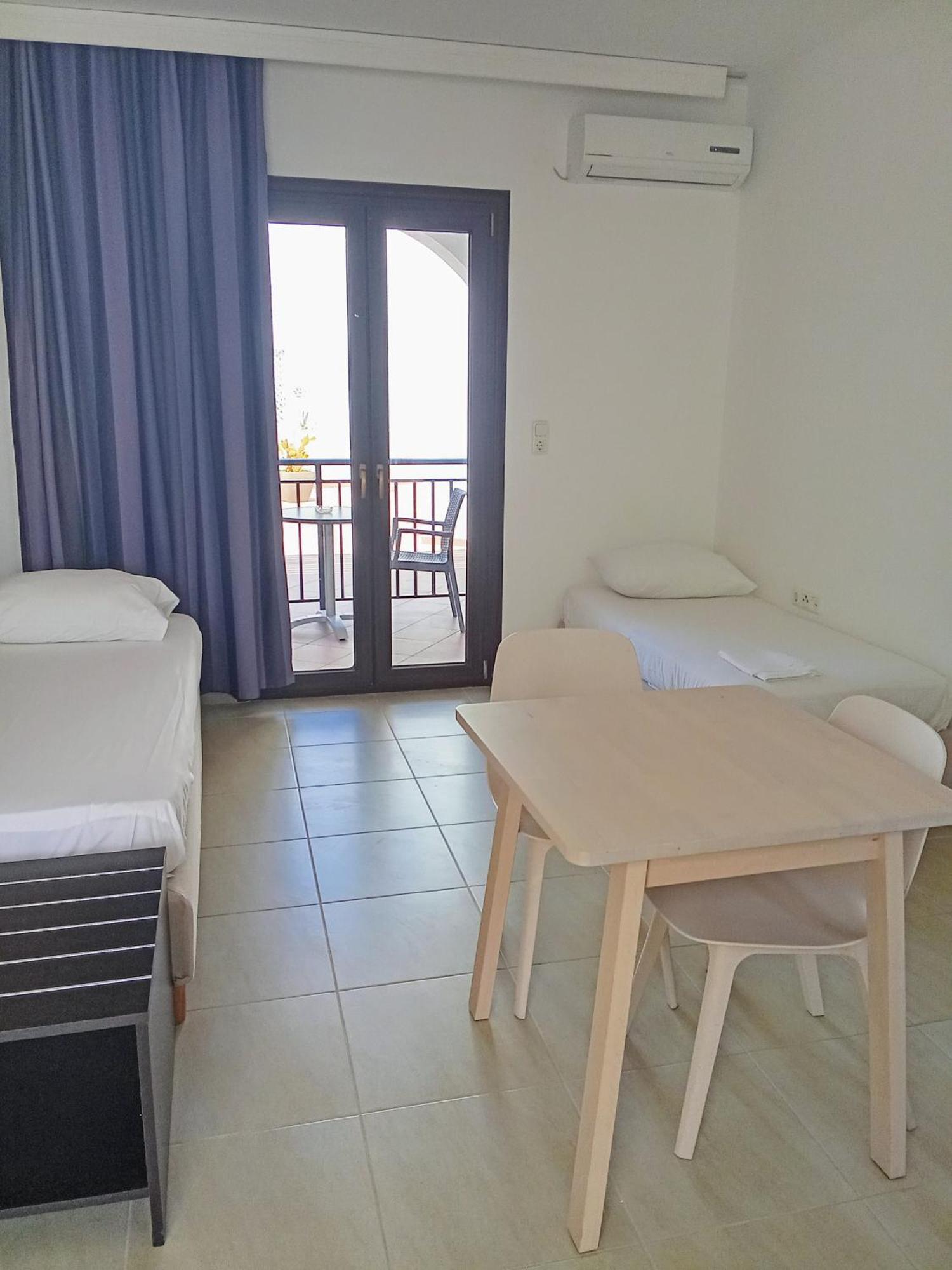 Alex Mike Apartment Agia Anna  Bagian luar foto