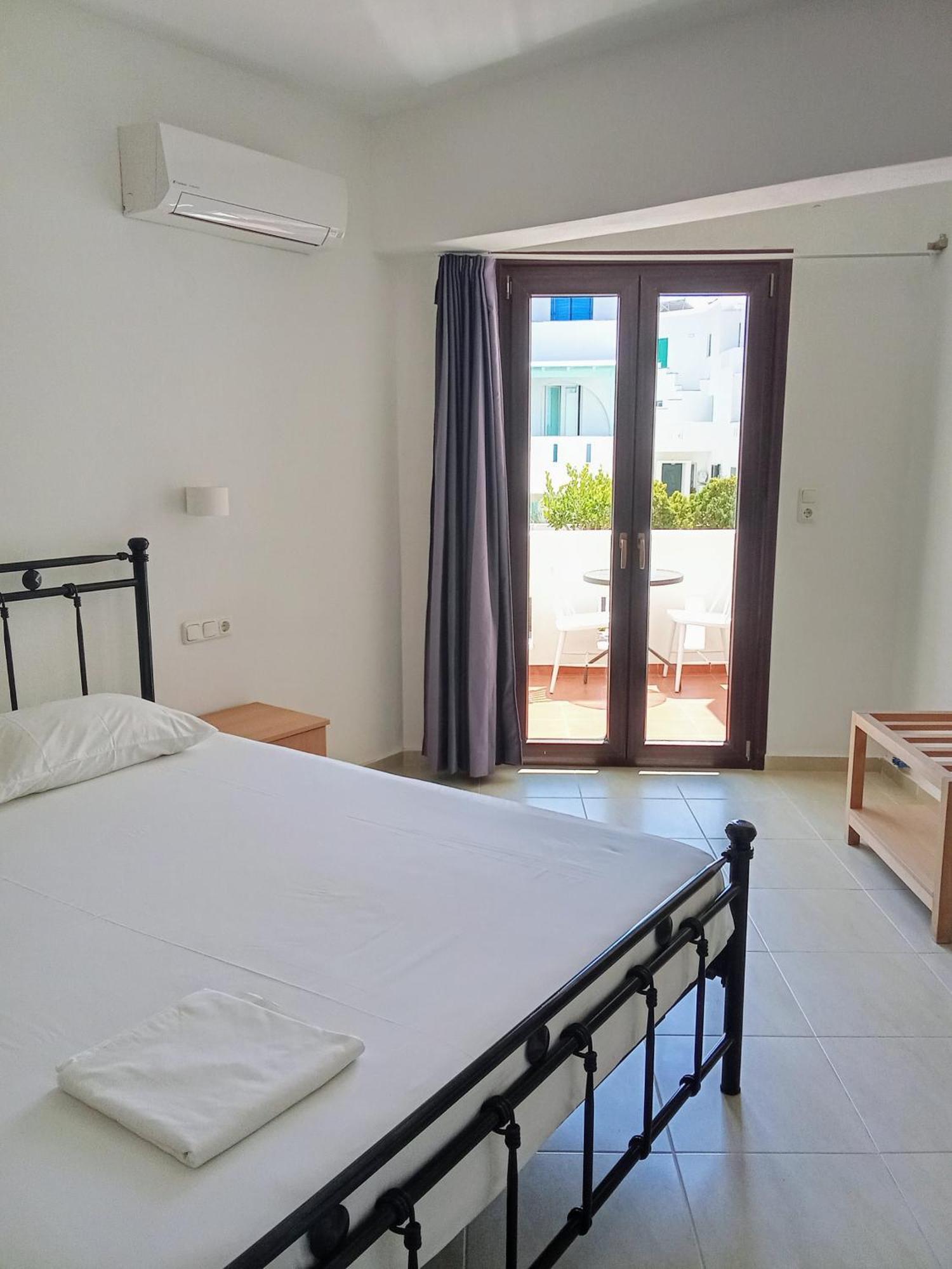 Alex Mike Apartment Agia Anna  Bagian luar foto