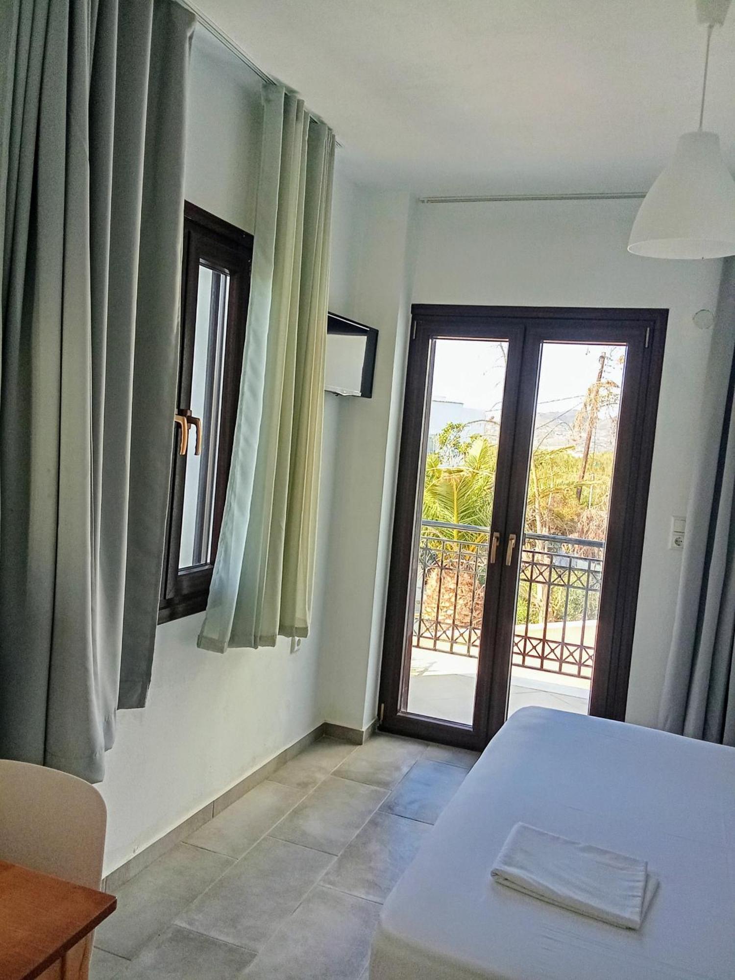 Alex Mike Apartment Agia Anna  Bagian luar foto