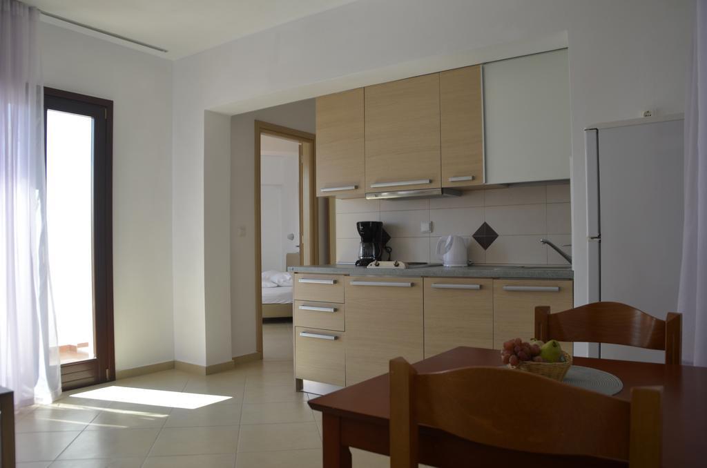 Alex Mike Apartment Agia Anna  Bagian luar foto